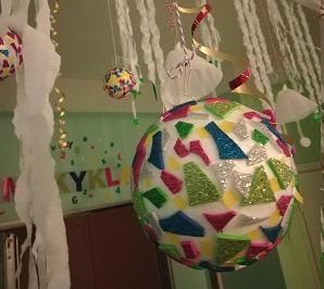 KŪRYBINGAS KALĖDŲ LAUKIMAS SANATORINĖSE KLASĖSE