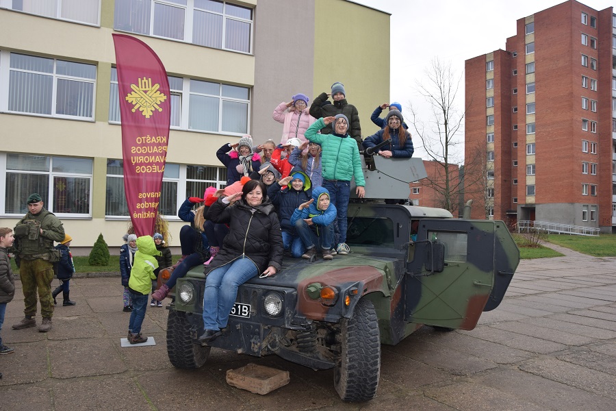 KARIUOMENĖS DIENĄ – KARTU SU LIETUVOS SAVANORIAIS