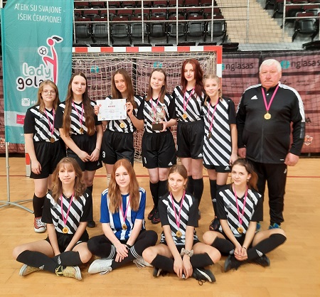 MŪSŲ MERGINOS – PIETŲ LIETUVOS „LADYGOLO” ČEMPIONĖS!